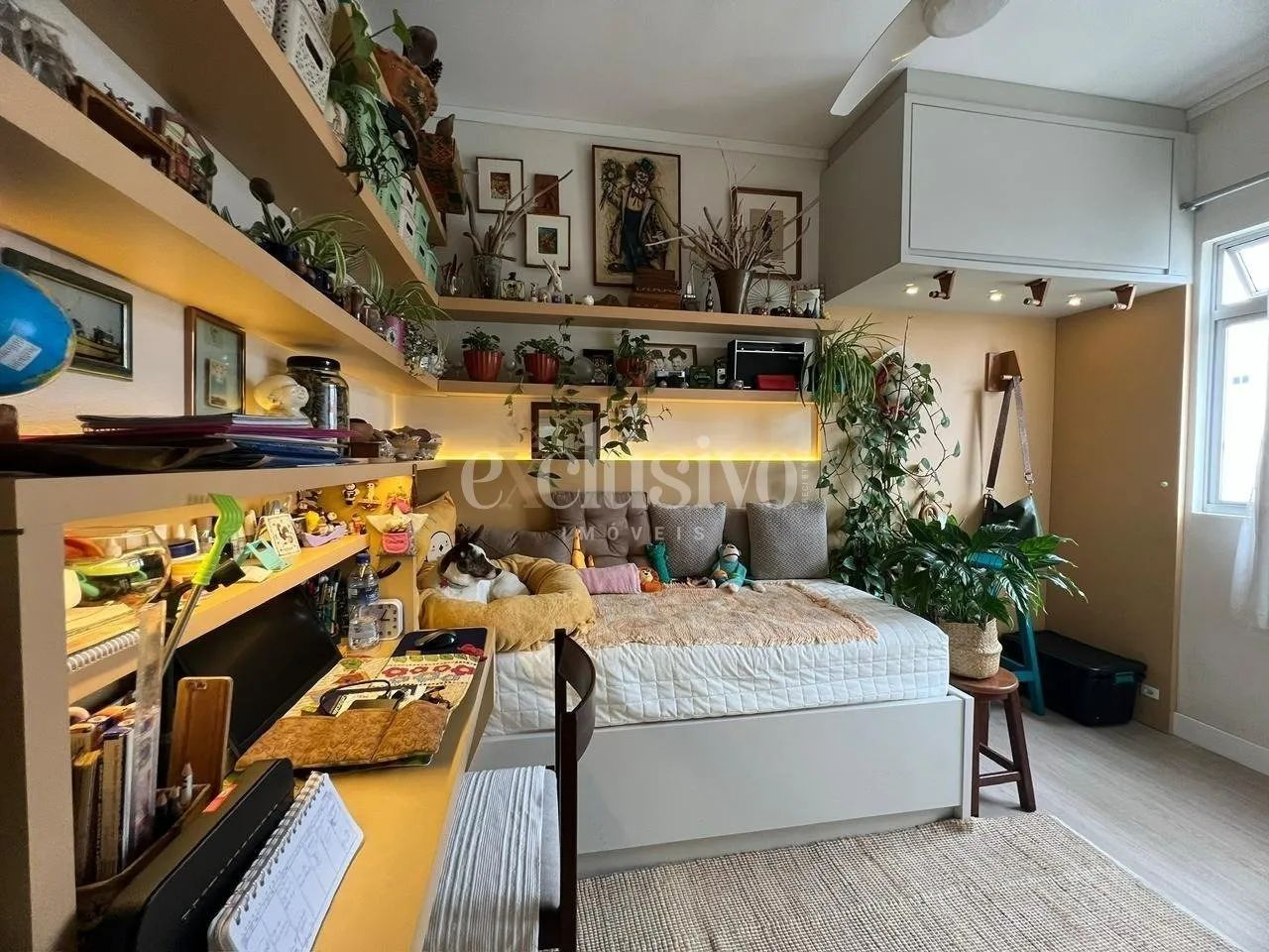 Apartamento Semimobiliado com Vista para o Verde no Estreito