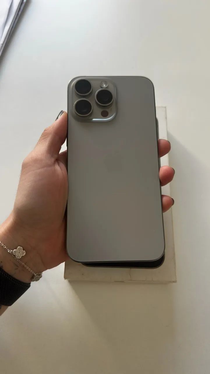 iPhone 15 pro Max