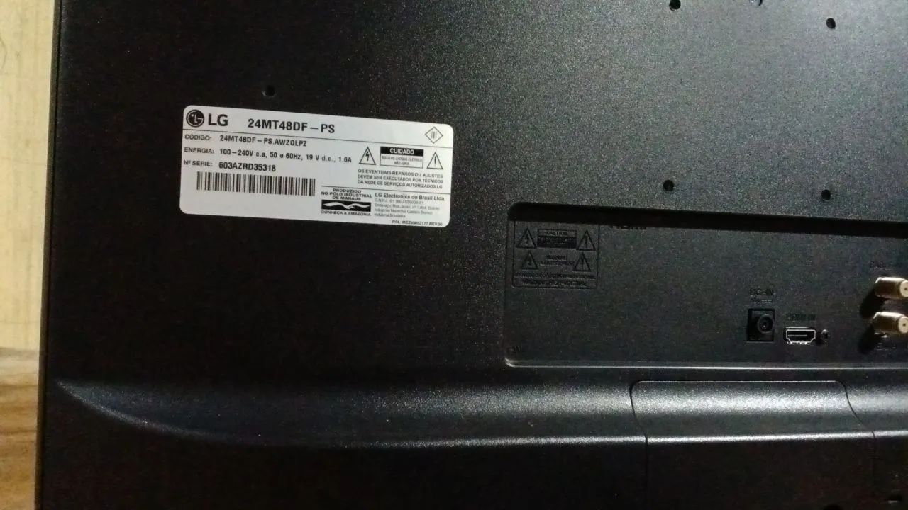 Monitor TV LG 24 polegadas, conversor digital integrado. Nao e smart  - Foto 4