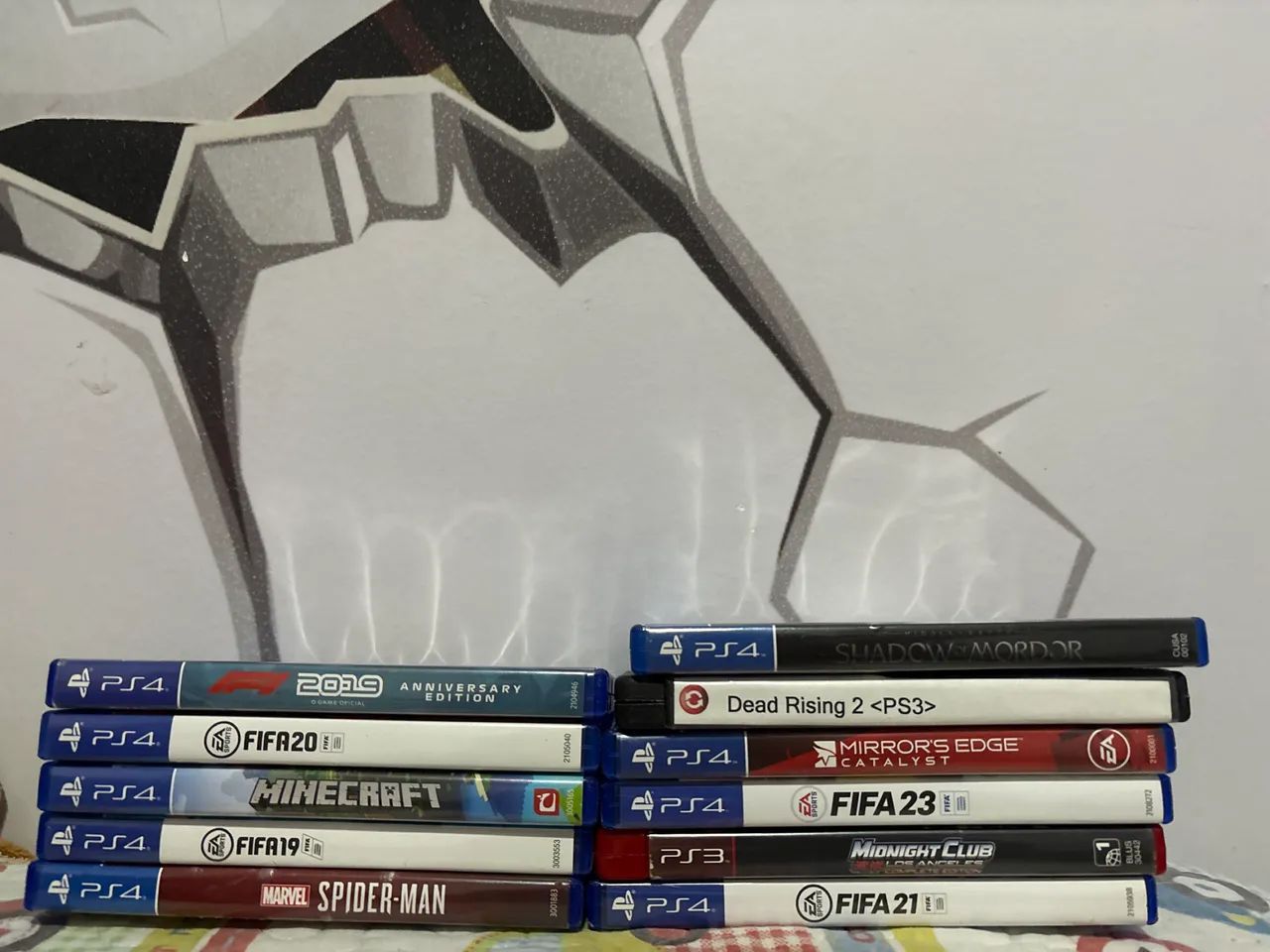 PS4 semi novo com jogos, esse valor inclui jogos, mas podemos negociar  - Foto 2