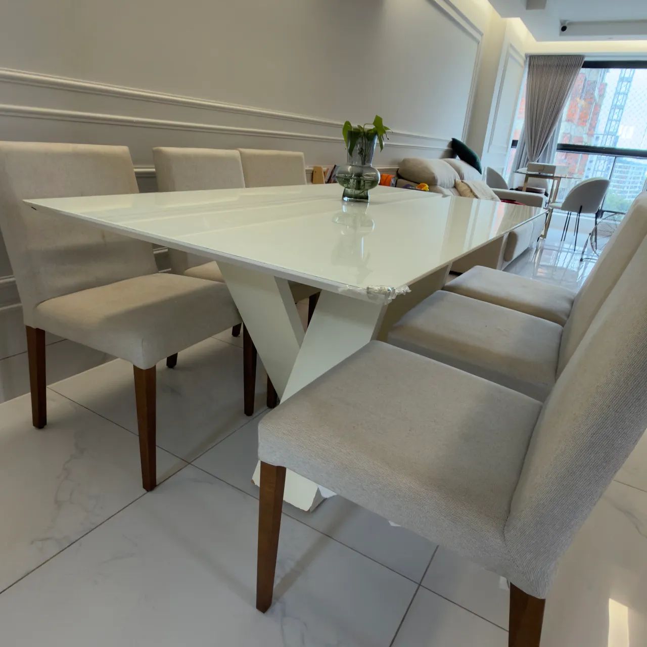 Mesa de jantar com 6 cadeiras