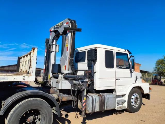 Scania 113 com munck TKA 30700T