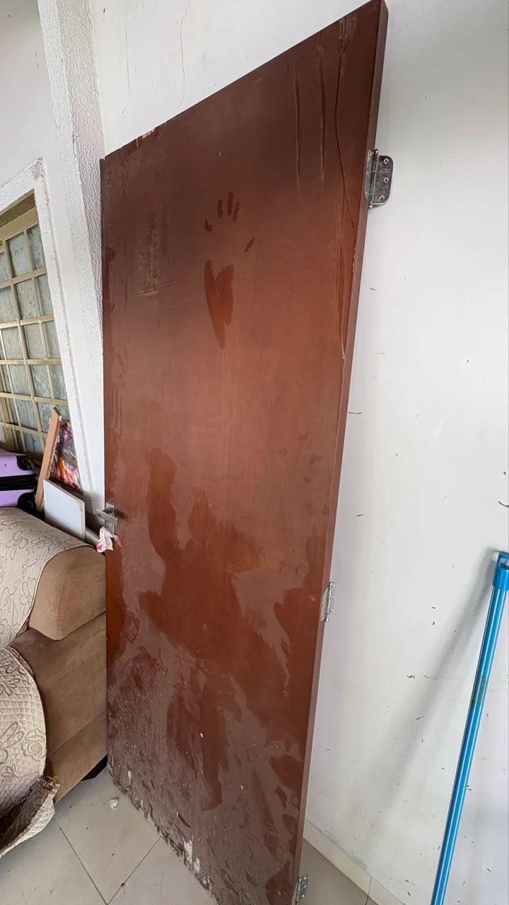 Porta madeira 80cm x 2,10m com fechadura e dobradiça premium - Foto 2