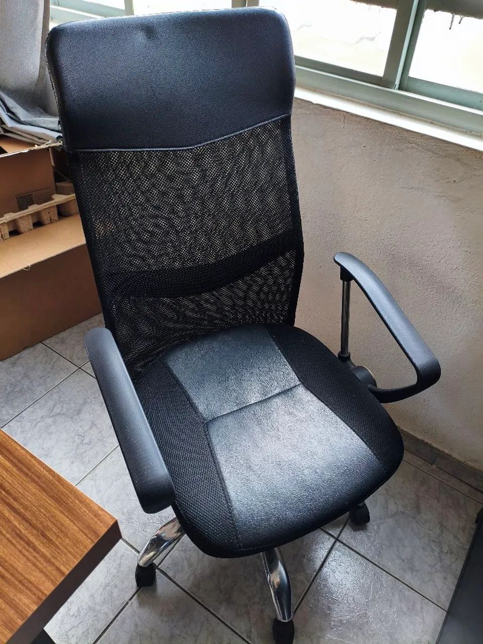 Estacão de trabalho com cadeira gamer  - Foto 4