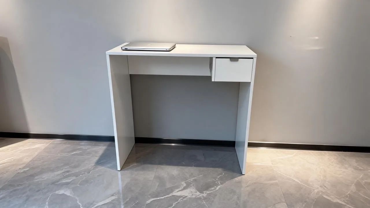 Mesa escrivaninha 