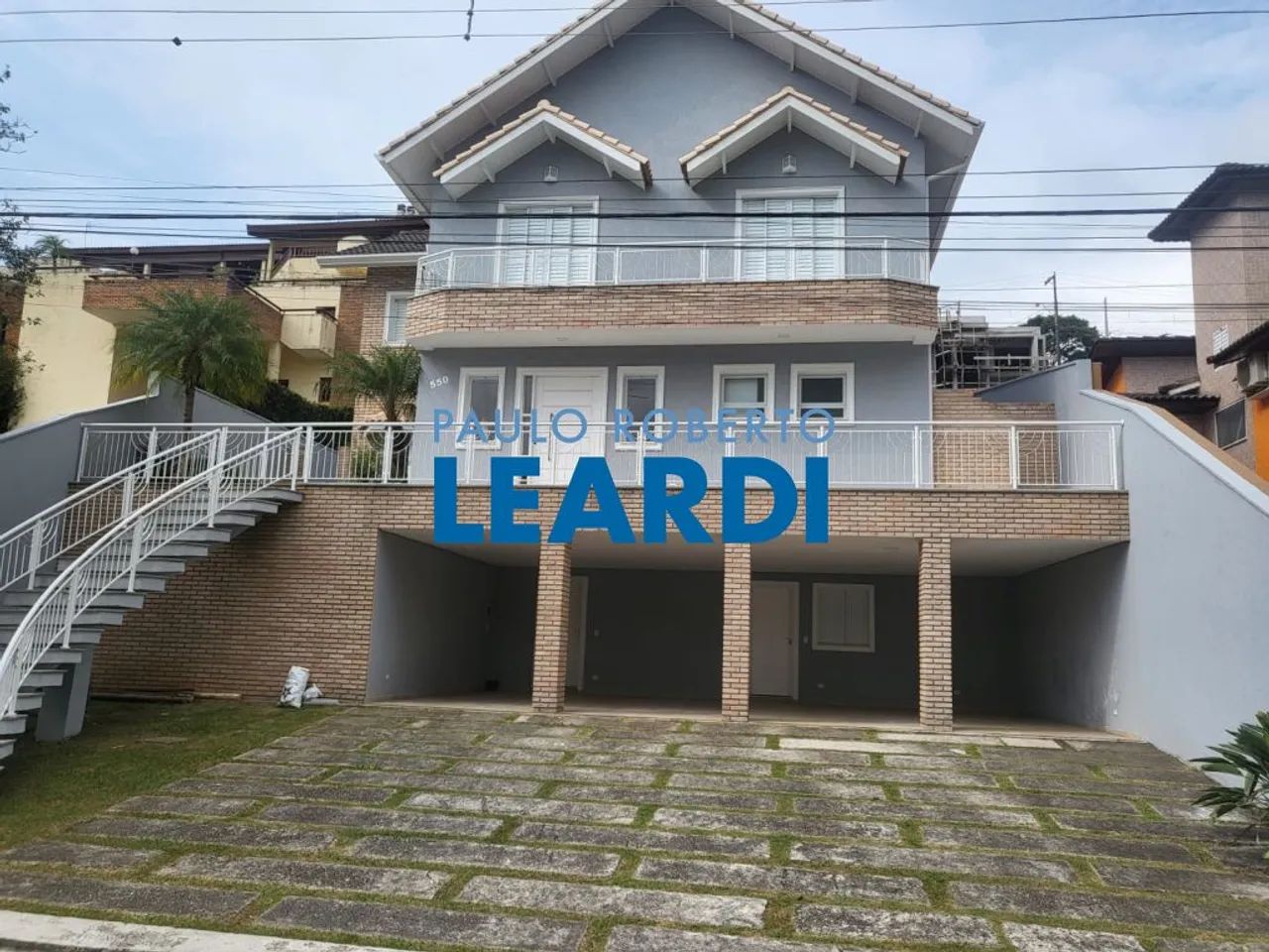 CASA ASSOBRADADA - CONDOMÍNIO HILLS 3 - SP