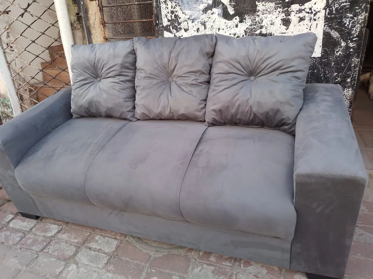 Sofa 3 lugares de fábrica  - Foto 2