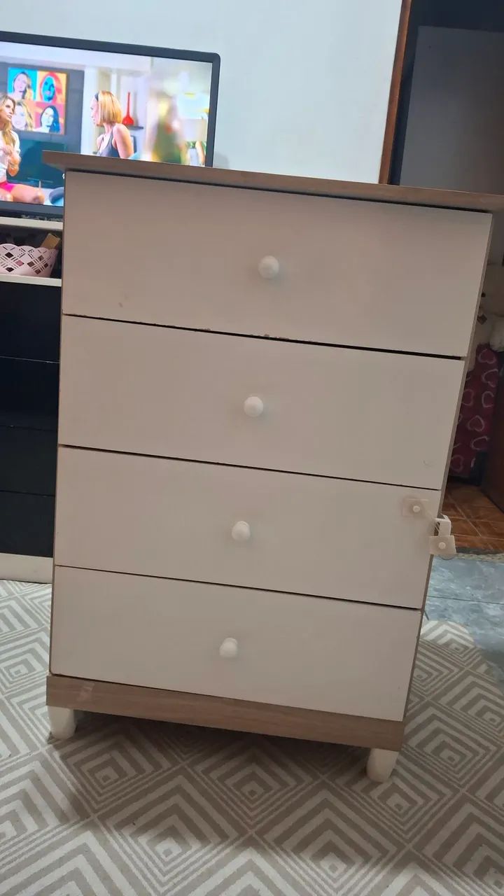 cômoda usada
