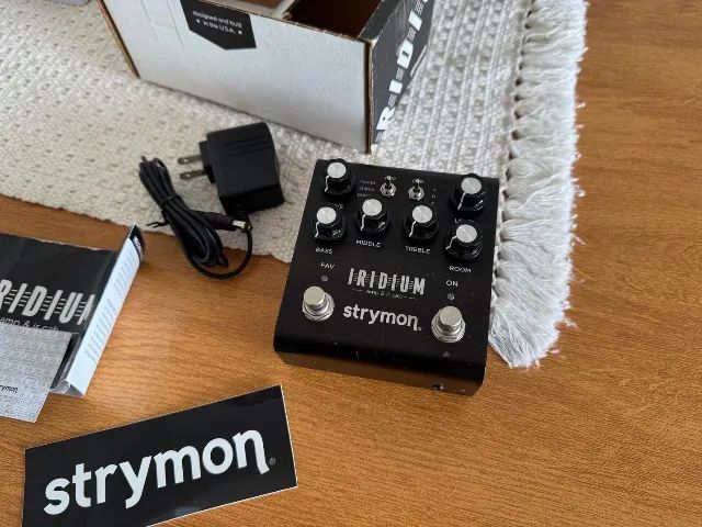 Pedal Strymon Iridium Amp Ir Cab Simulador na caixa completo