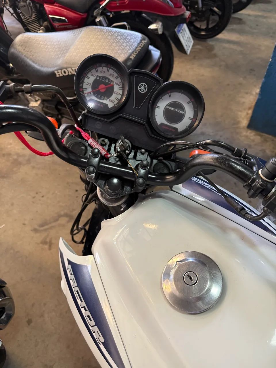 YAMAHA FACTOR 125 2015 - Foto 4