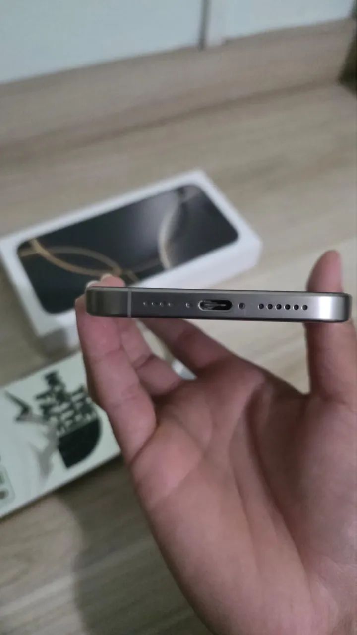 iPhone 16 pro max  - Foto 3