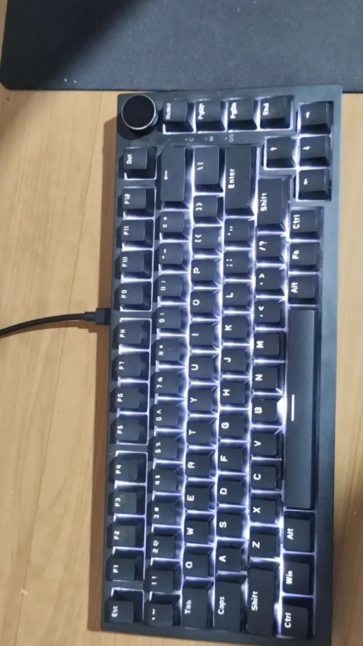 teclado 1 mes de uso - Foto 2