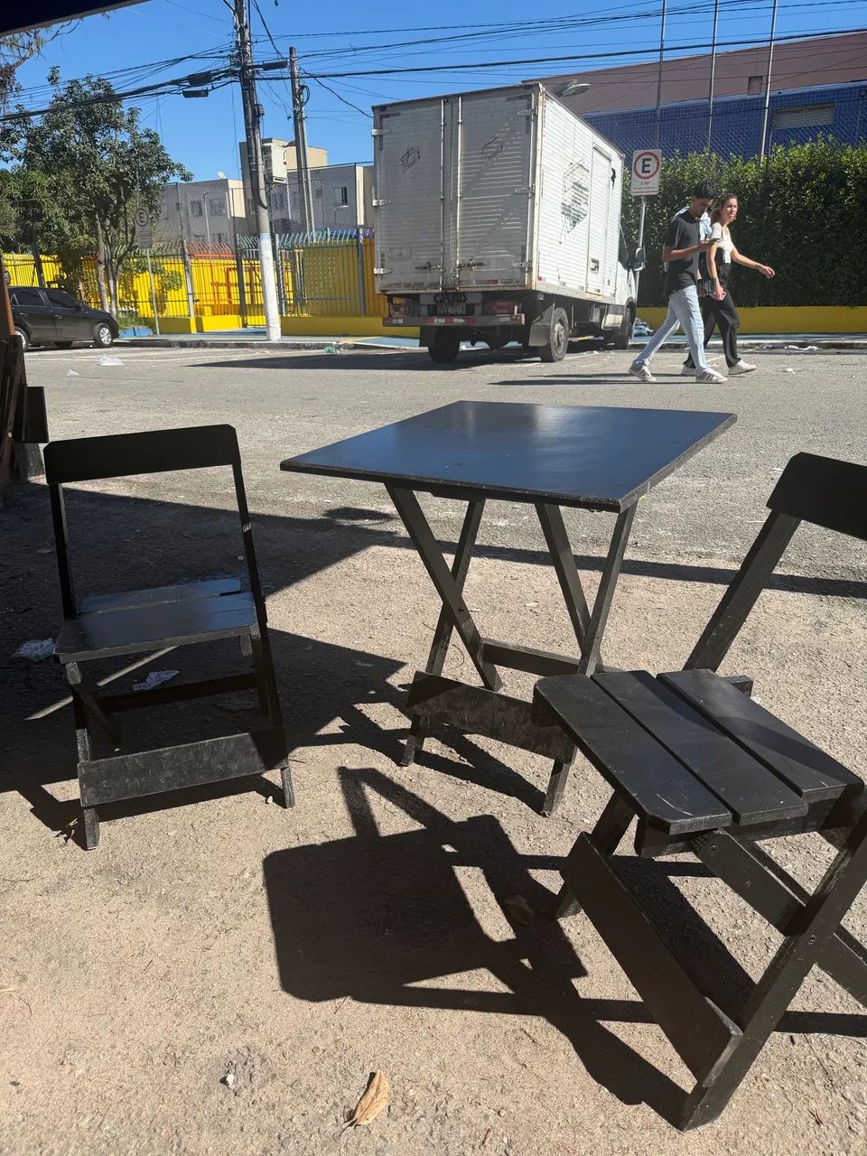 JOGO DE MESA E CADEIRAS  - Foto 3