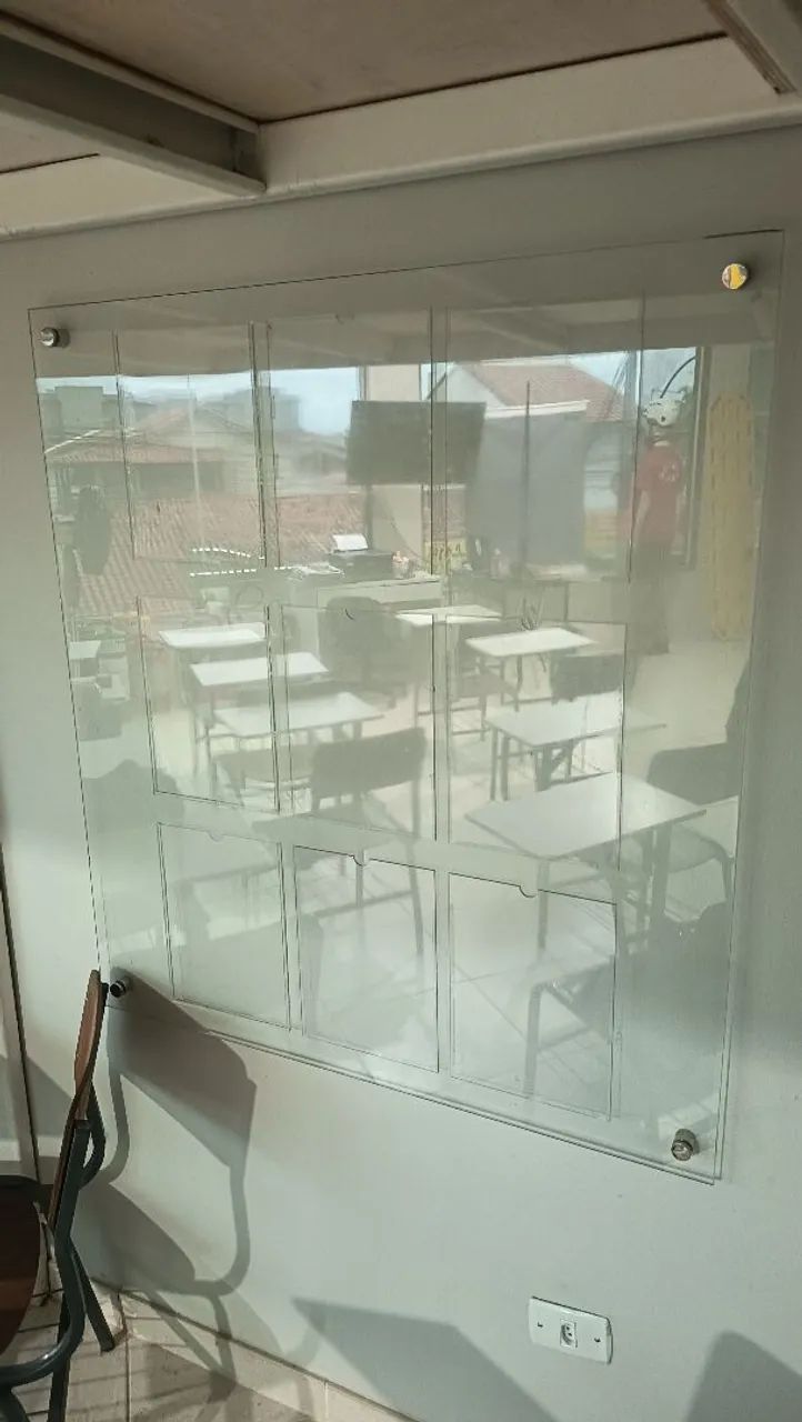 Quadro de Avisos de Vidro