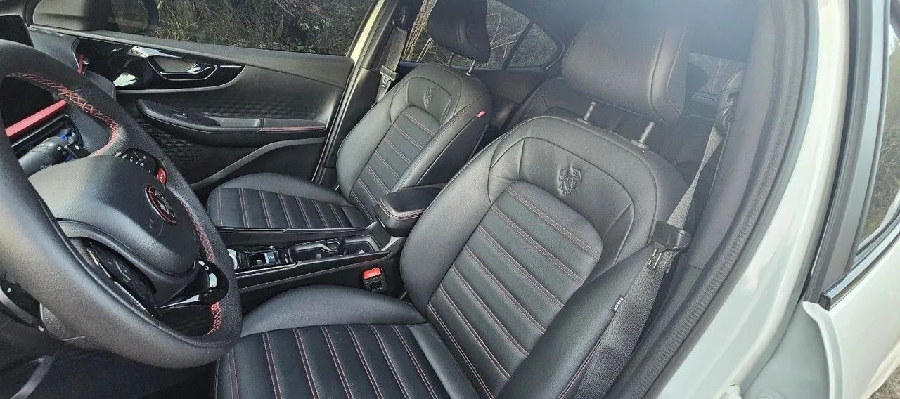 Fiat Fastback Abarth Turbo Flex 1.3 Aut. 2025 - Foto 4