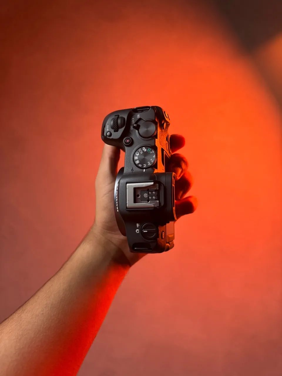 Canon EOS R8 em estado de NOVA (com caixa) - Foto 4