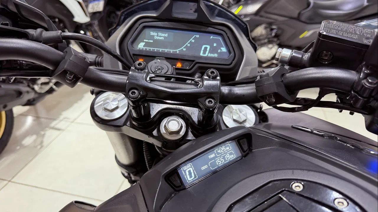 Bajaj Dominar 400 - Foto 3