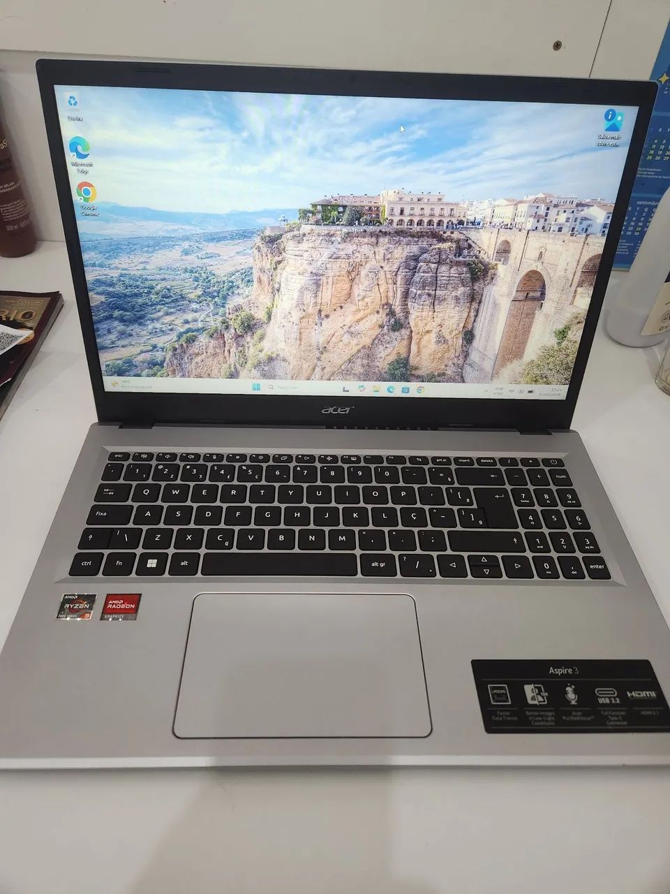Acer Aspire 3 ryzen 3 7320U DDR5