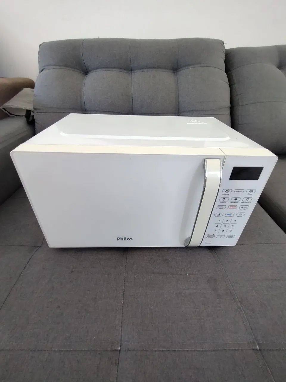 Microondas Philco 20L 127v - PMO23BB (com defeito)