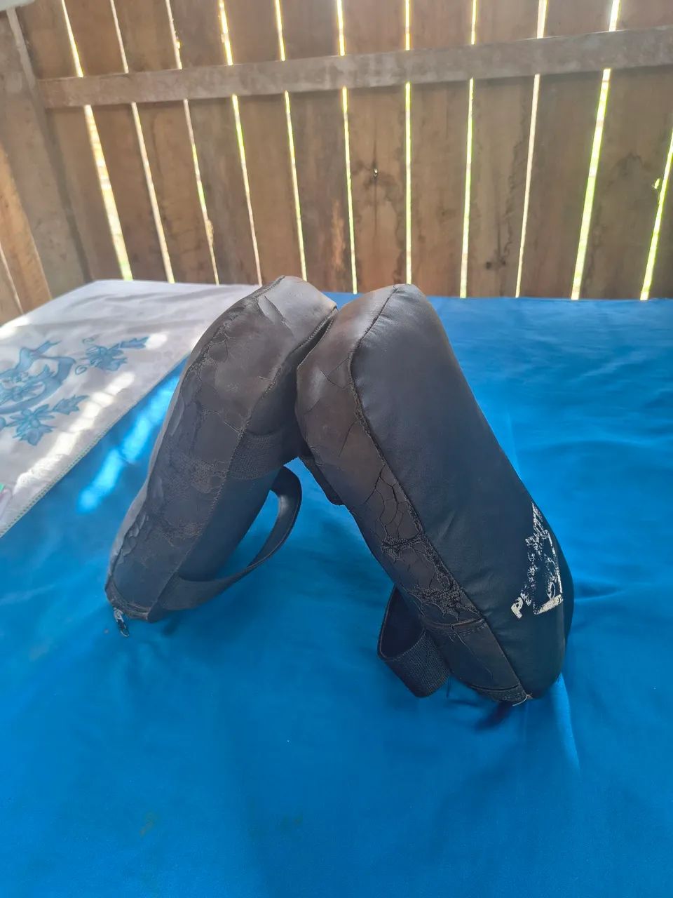 Par de aparadores de chutes e boxe (percamte) - Foto 2