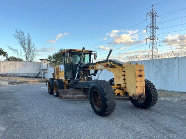 MOTONIVELADORA_JOHN DEERE_670G