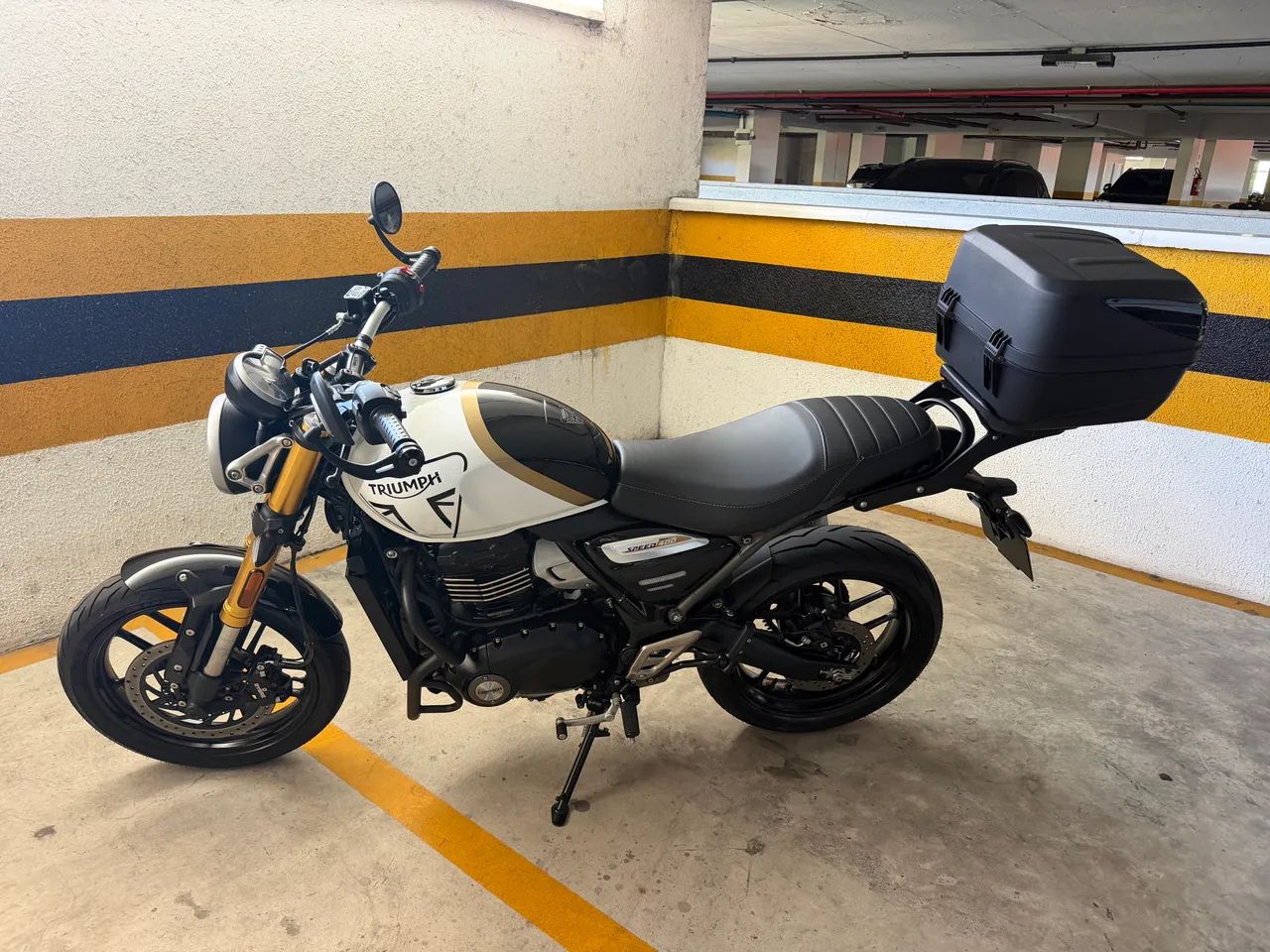 TRIUMPH SPEED 400 - Foto 3