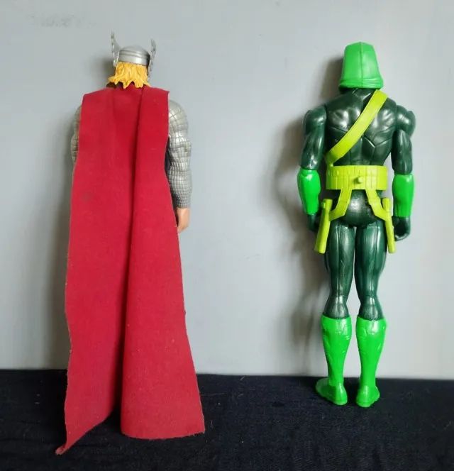 bonecos de brinquedo - Foto 2