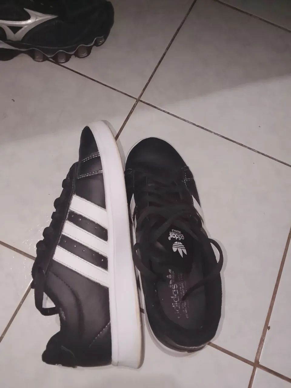 Tênis Adidas  - Foto 2