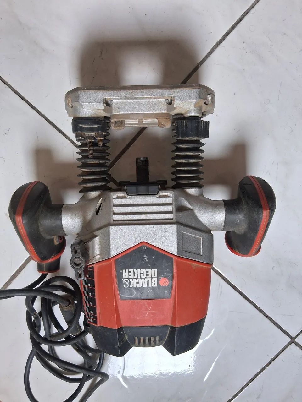 Tupia de coluna Black e Decker 220v 1200w - Foto 6