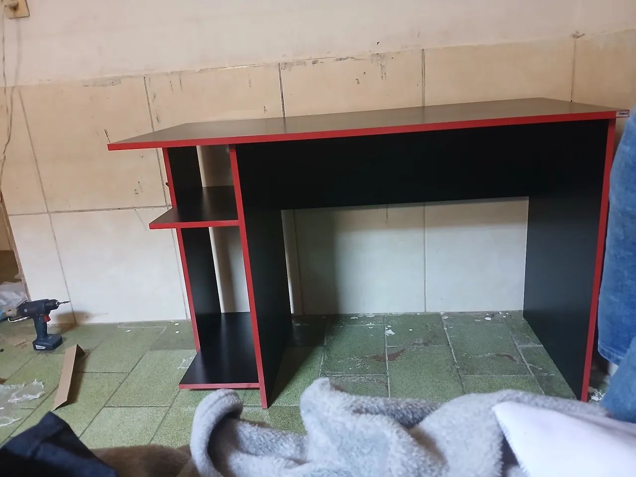 Mesa de Computador na Promoção  - Foto 5