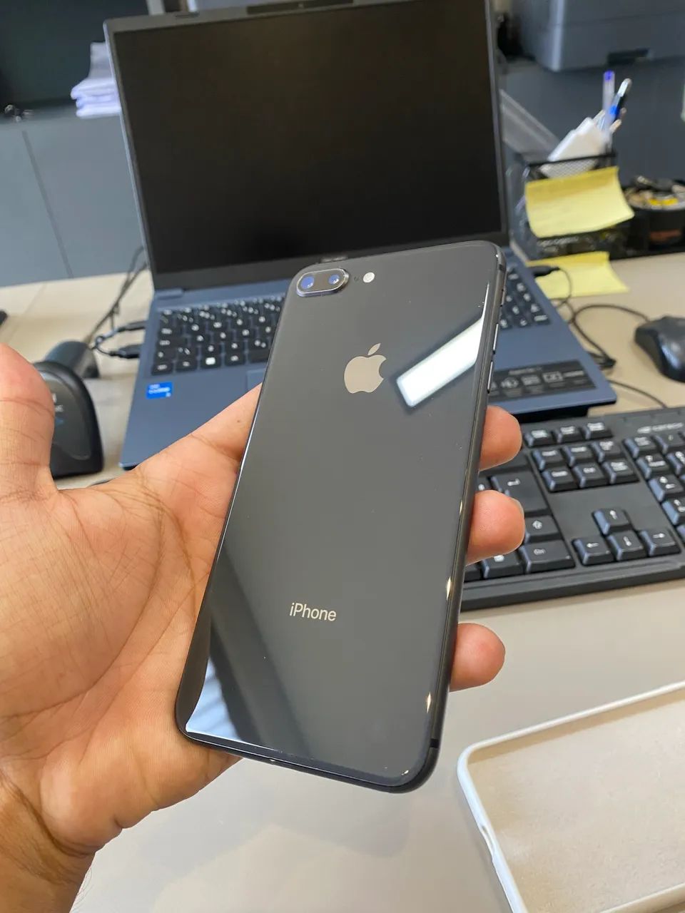 iPhone 8 Plus 