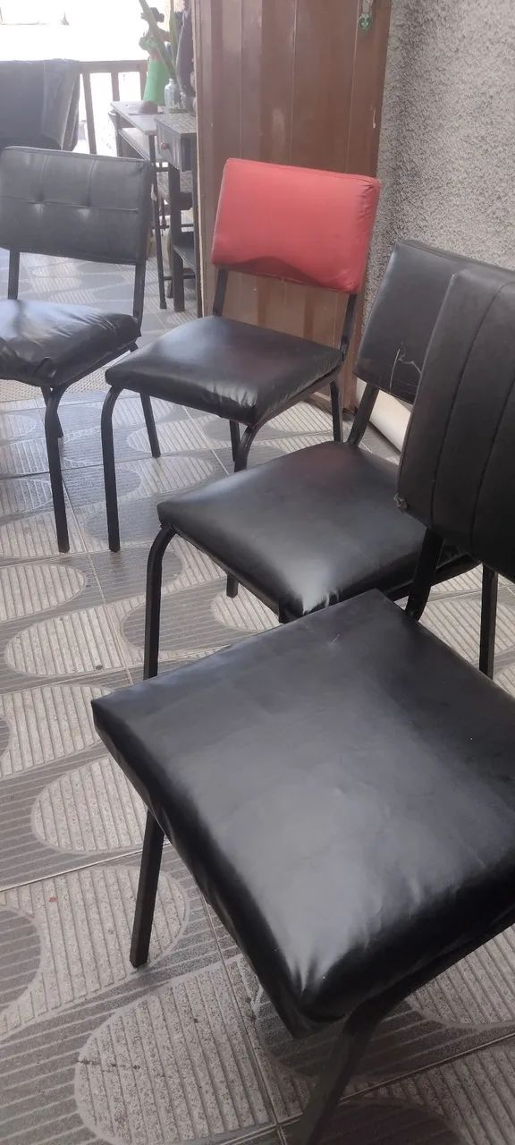 Cadeiras estilo retrô conservadas  - Foto 3