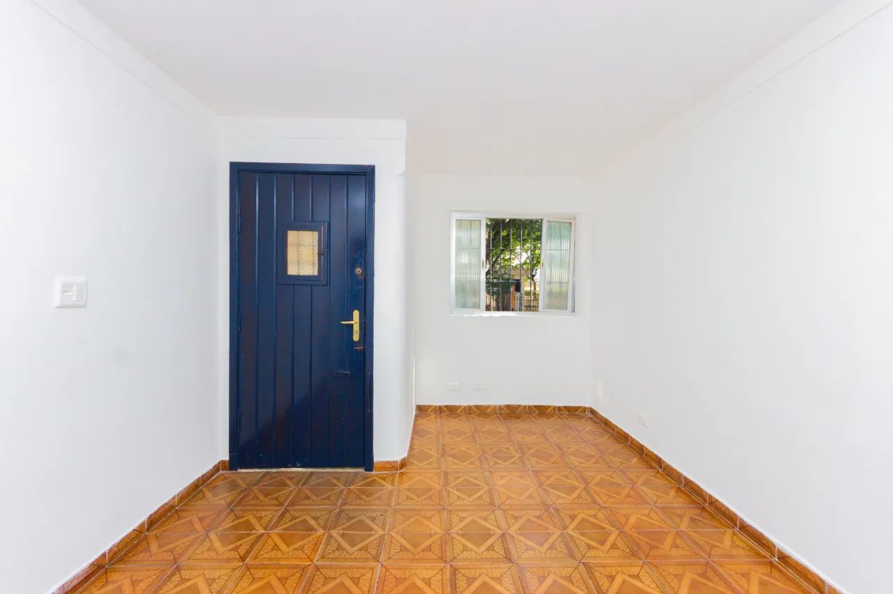 Casa para venda em Vila Pompéia com 3 quartos, 110m²