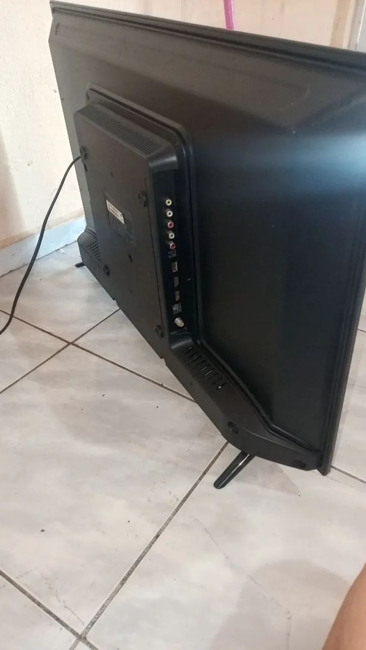 Vendo TV 32 smart  - Foto 2