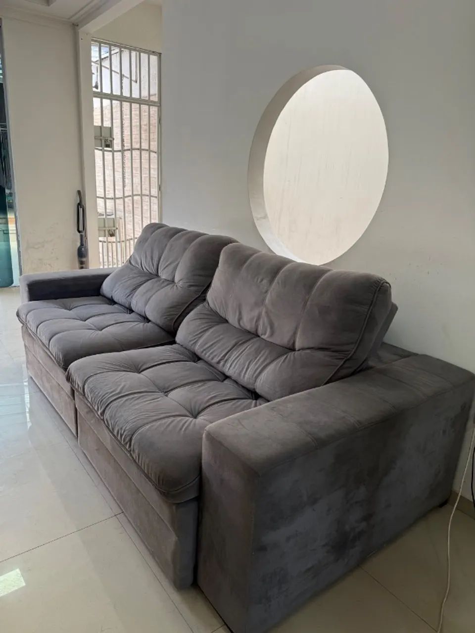 Sofá retrátil e reclinável 