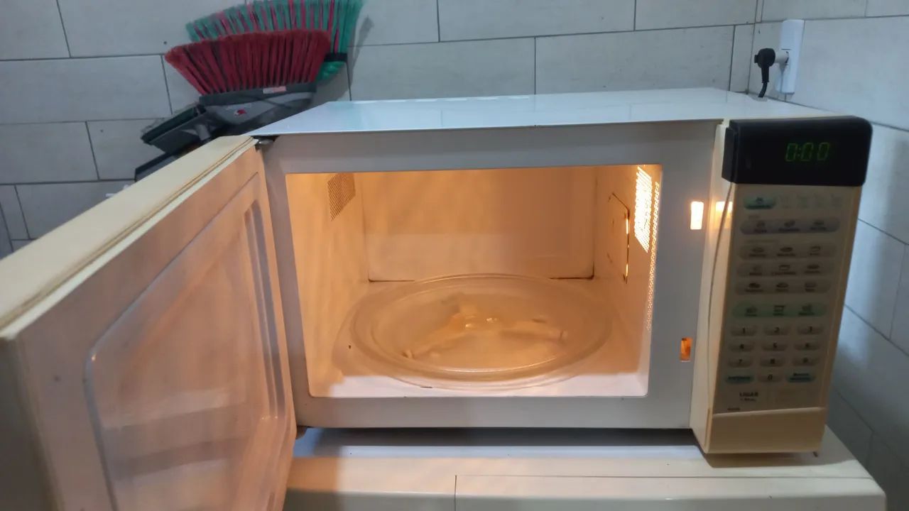 *VENDO MICROONDAS ELECTROLUX* - Foto 2