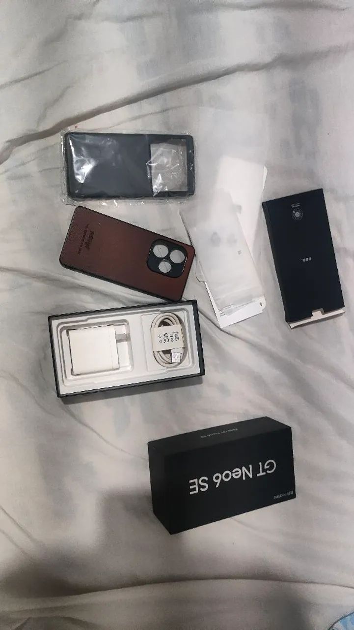 Realme GT Neo 6SE 8/256  - Foto 5