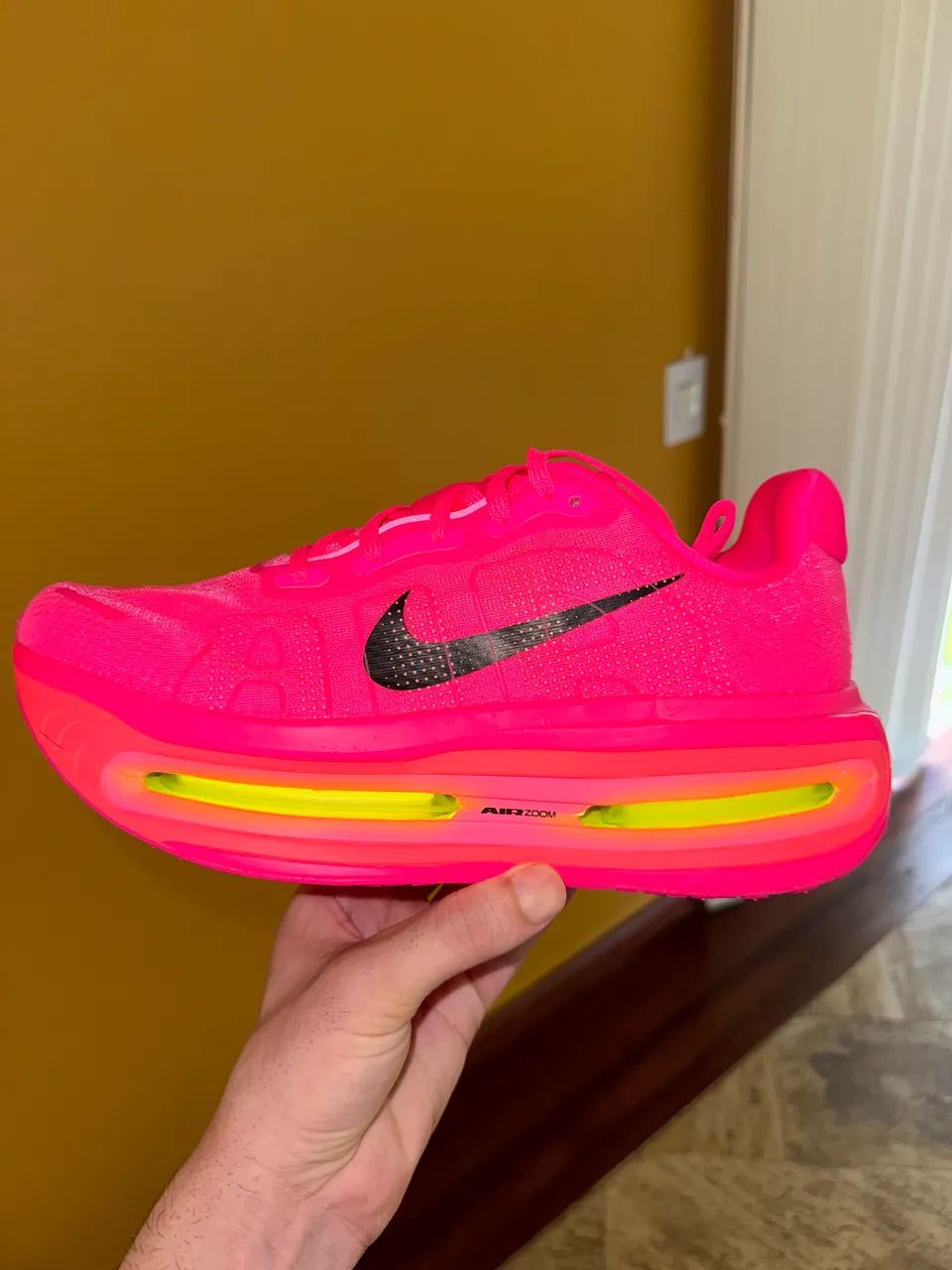 NIKE VOMERO PREMIUM 41 BR