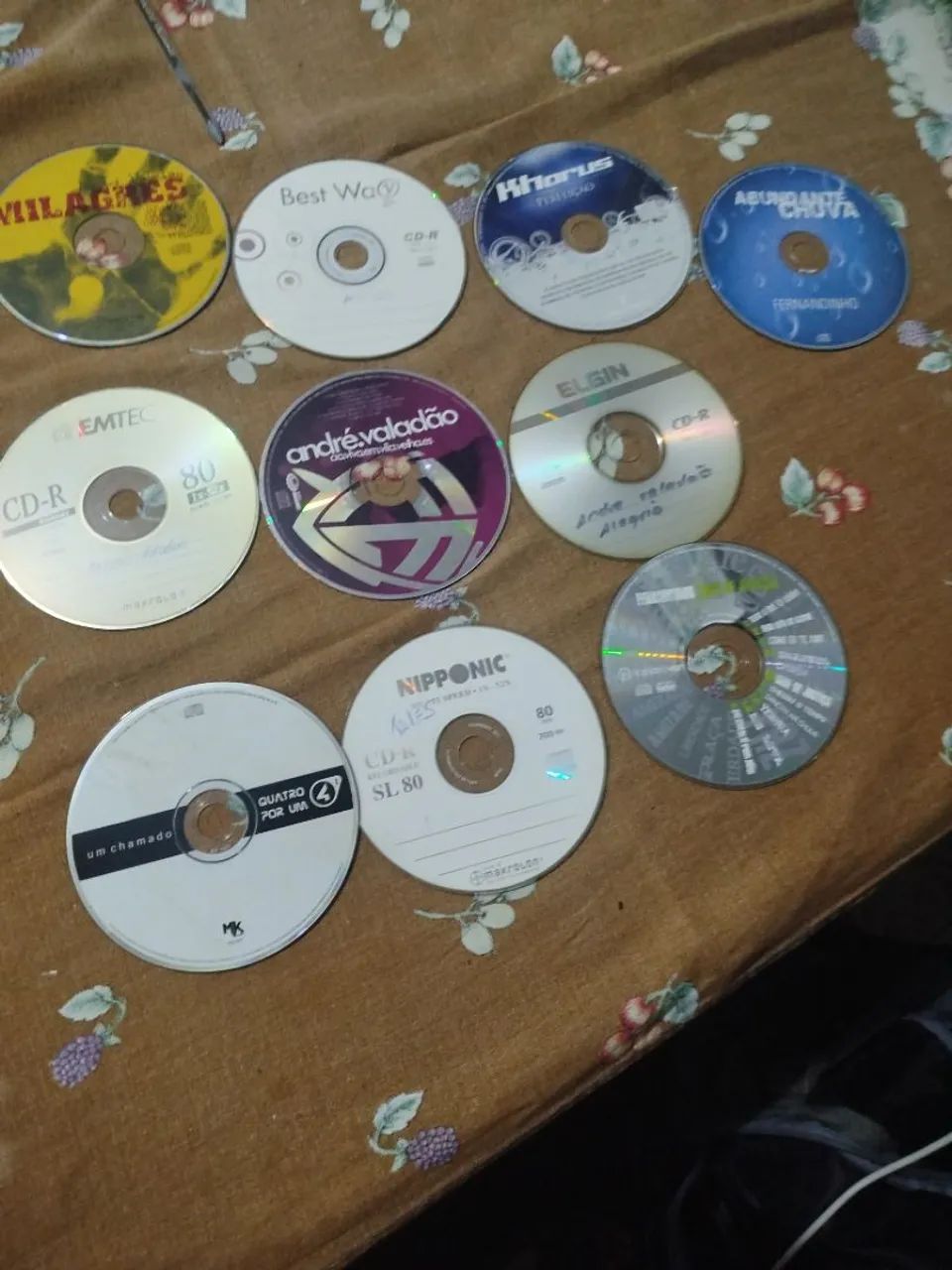 CDs Gospel,André Valadão e etc.Entrego na região Oeste de BH 