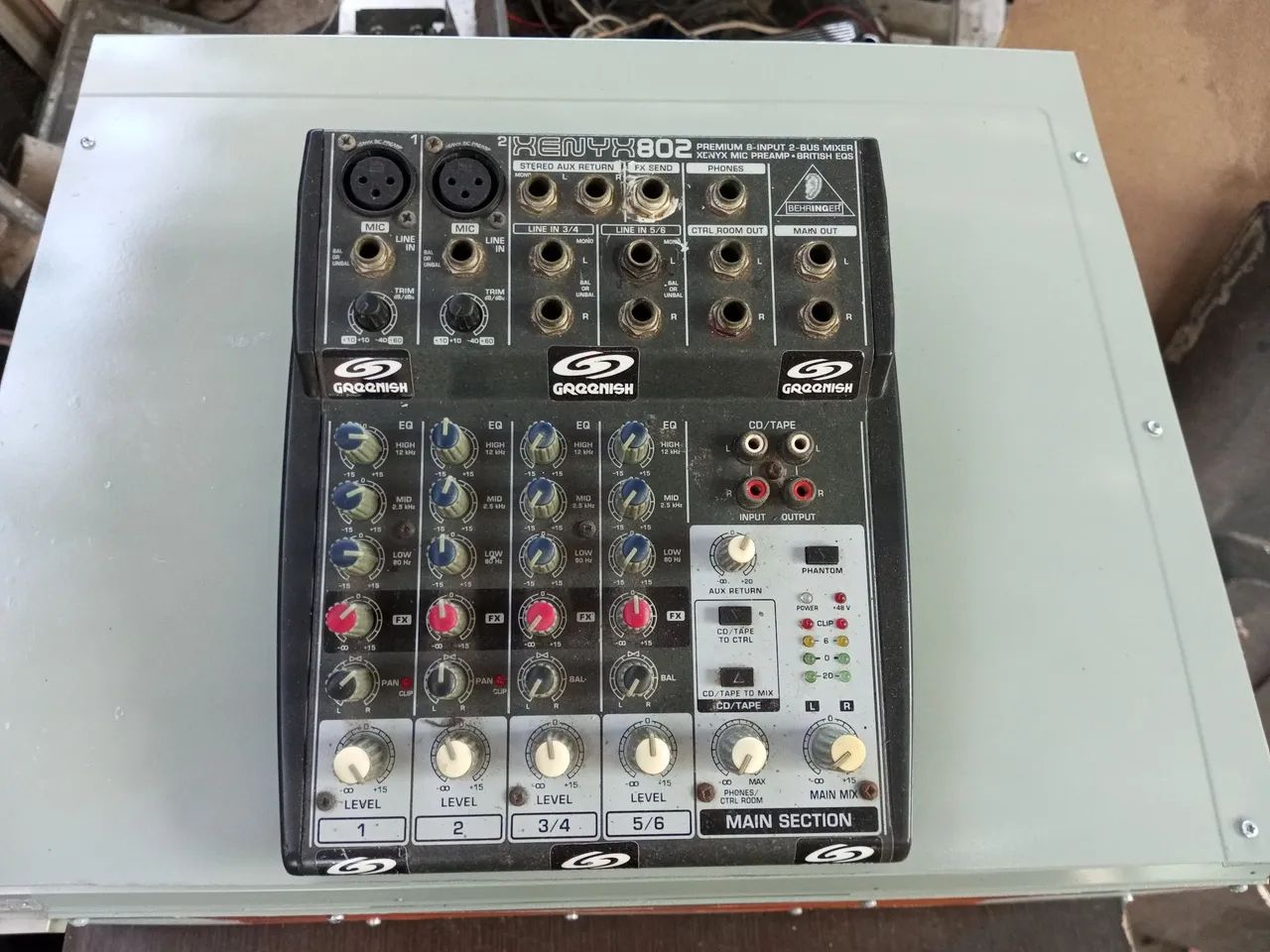 VENDO MESA BEHRINGER E AMPLIFICADOR  - Foto 2