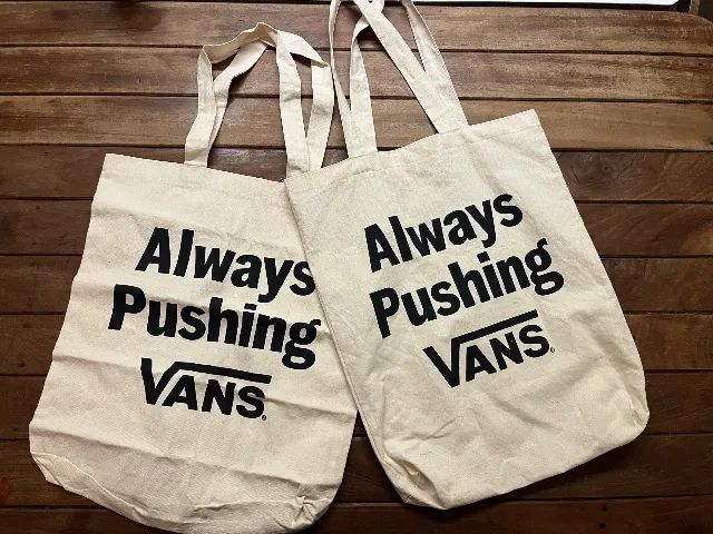  2 ecobags vans off the wall