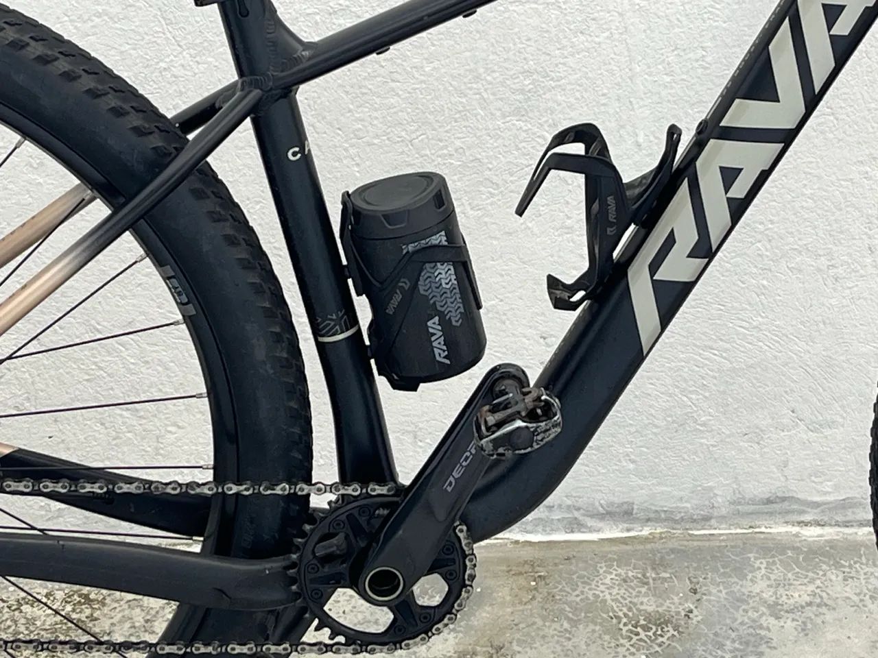 Bicicleta rava cave boost  - Foto 2