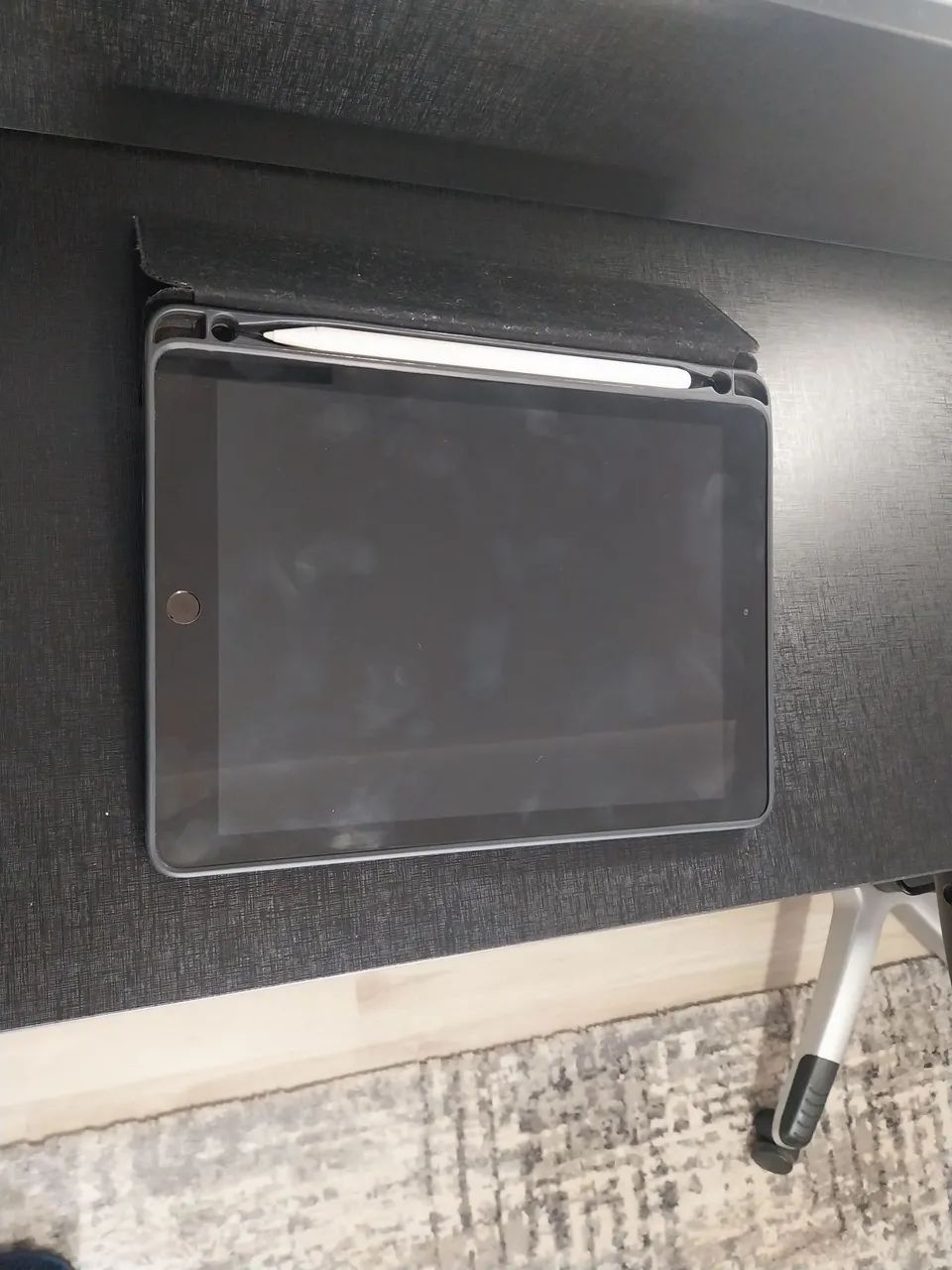 iPad 6ª geração, 32gb + case preta + com acessórios  - Foto 4