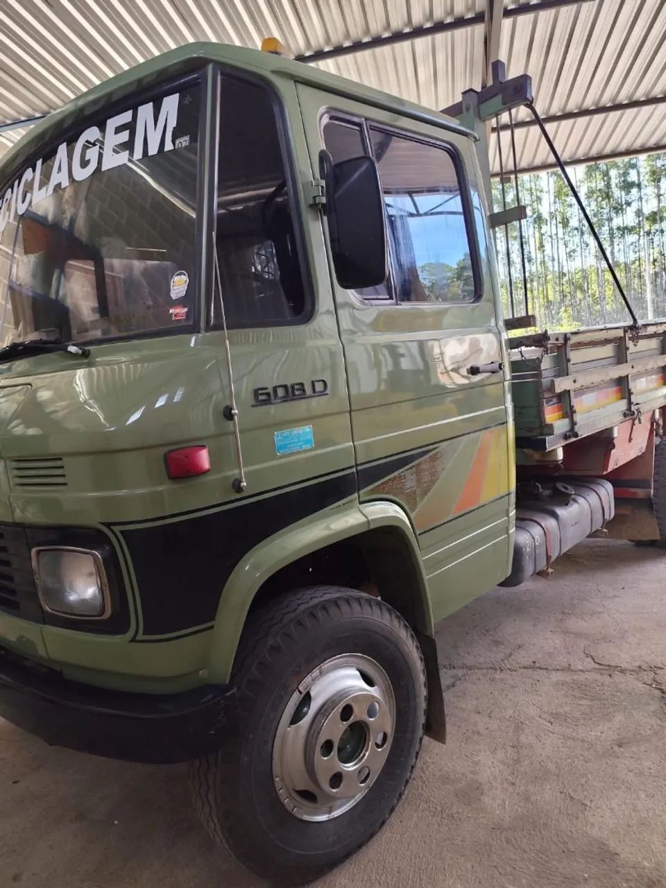 Caminhão 608 D - Foto 7