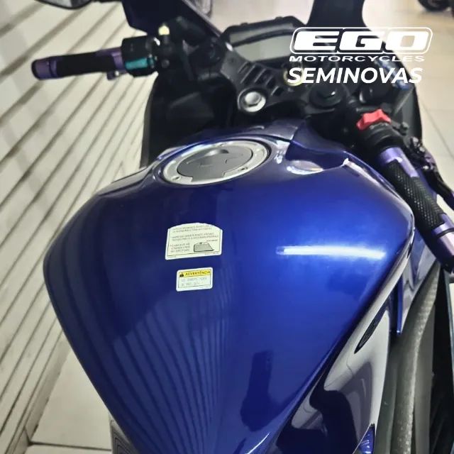 Yamaha R3 2024 - Foto 3