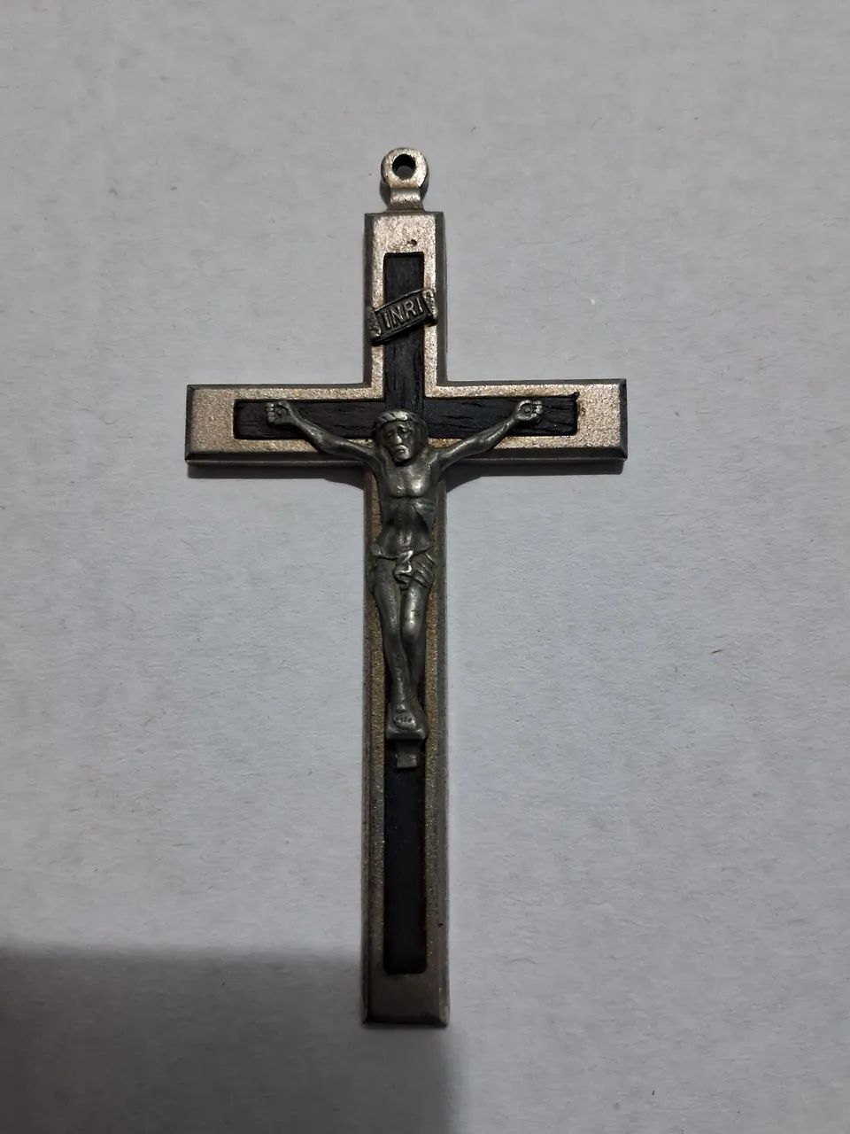Crucifixo com inscrição "Indulgência de Jerusalém "