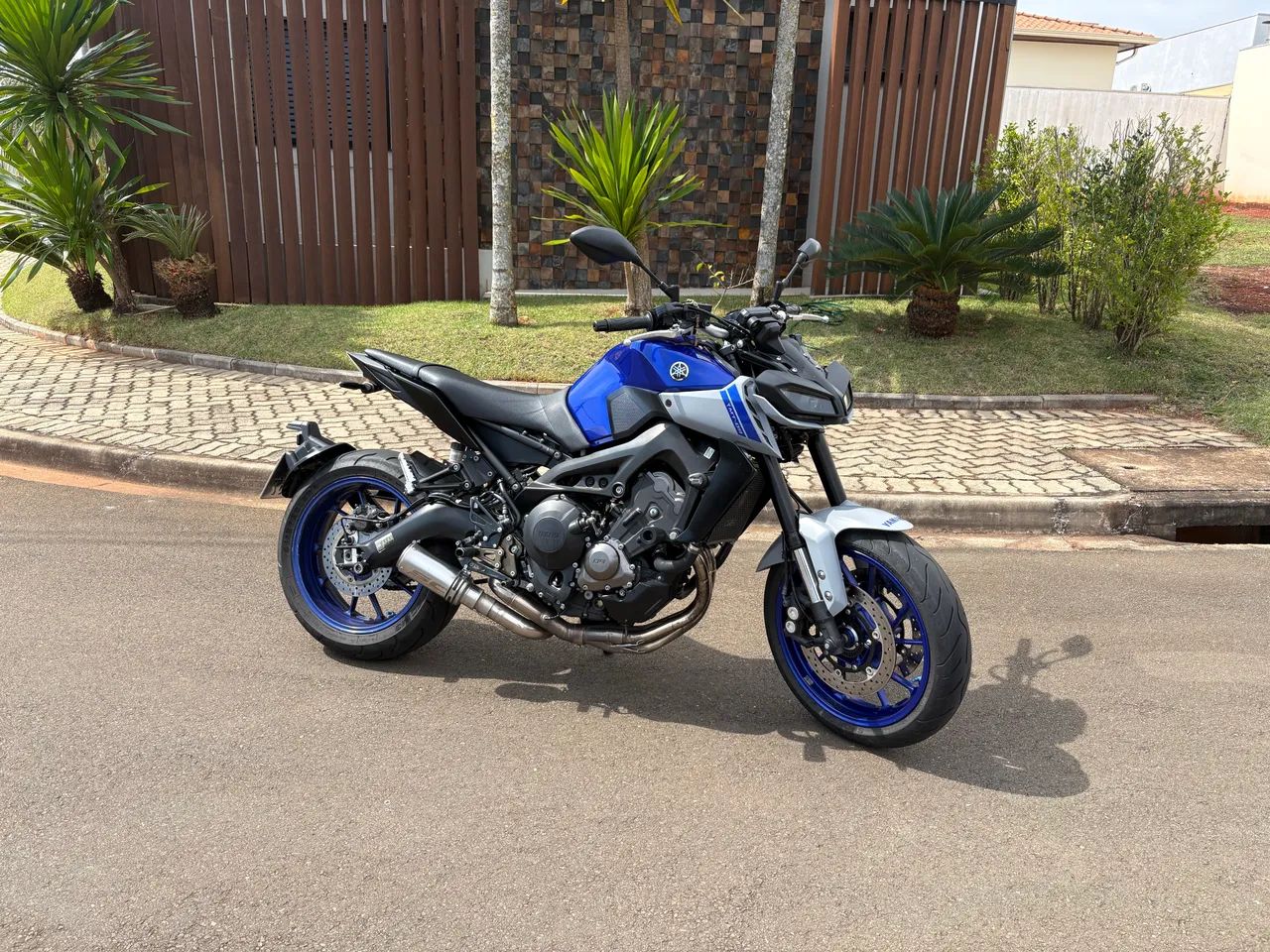 YAMAHA MT 09  - Foto 2