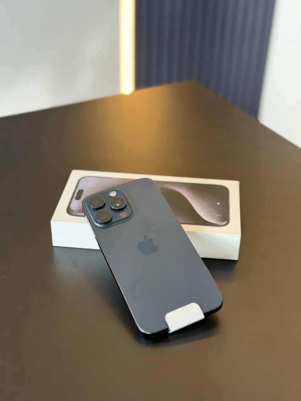IPhone 15 Pro Max (100% saúde da bateria)