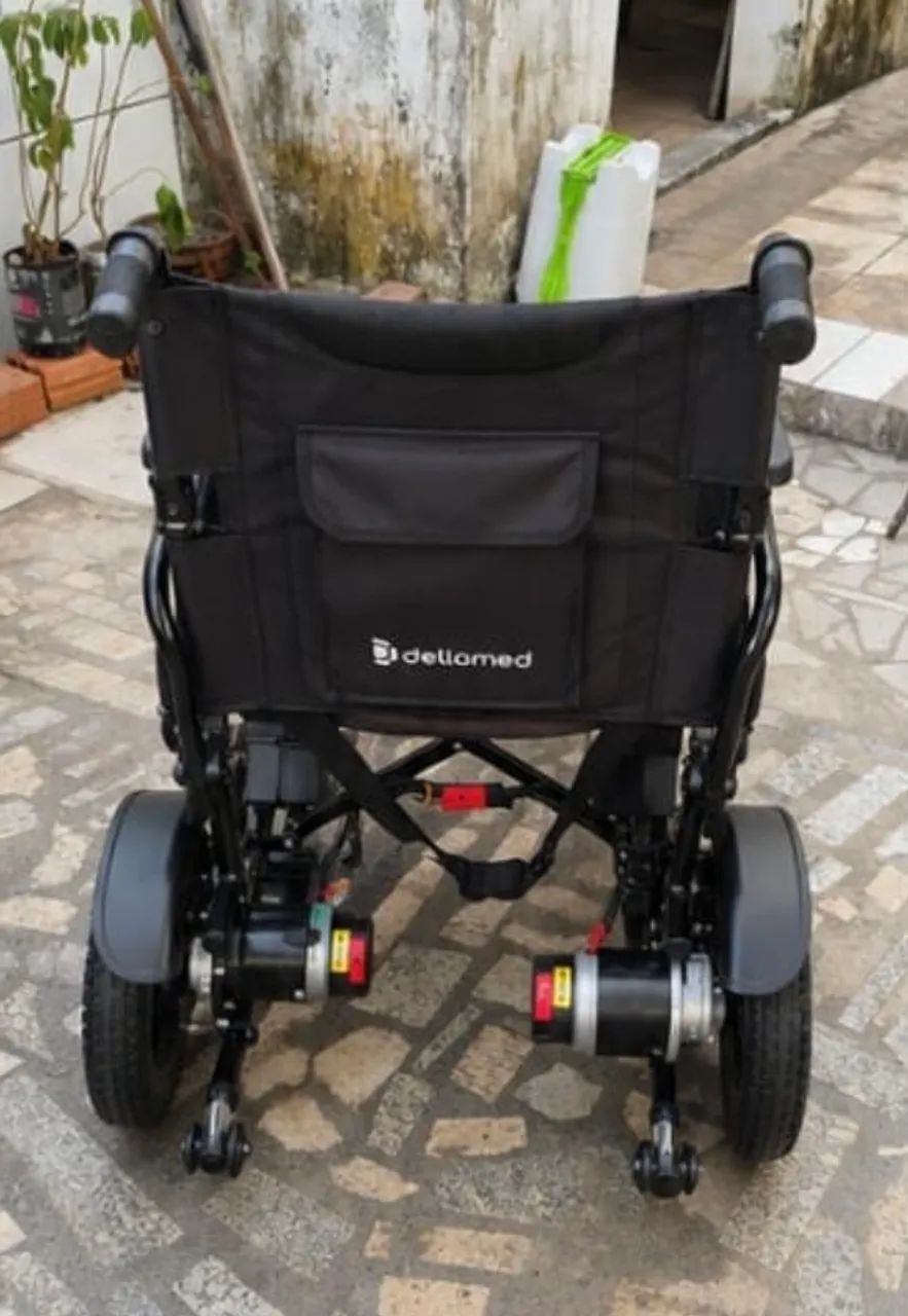 CADEIRA DE RODAS MOTORIZADA ELÉTRICA 