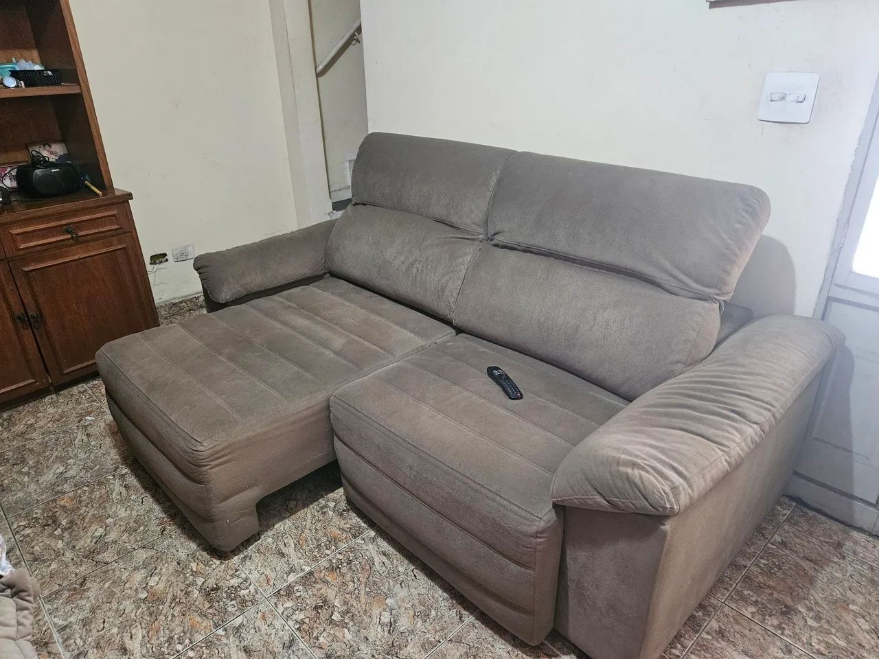 Sofá reclinável e retrátil - Foto 4